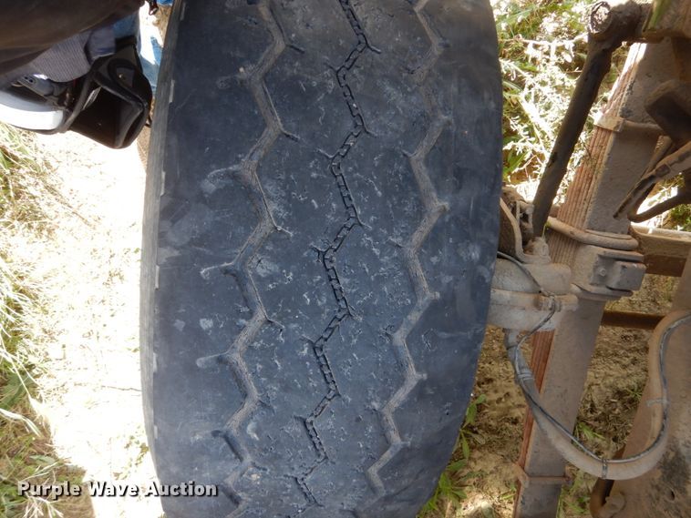 image for item EC9034 2003 Sterling L-Line ready mix truck