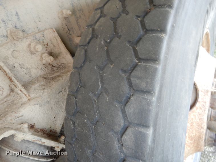 image for item EC9034 2003 Sterling L-Line ready mix truck