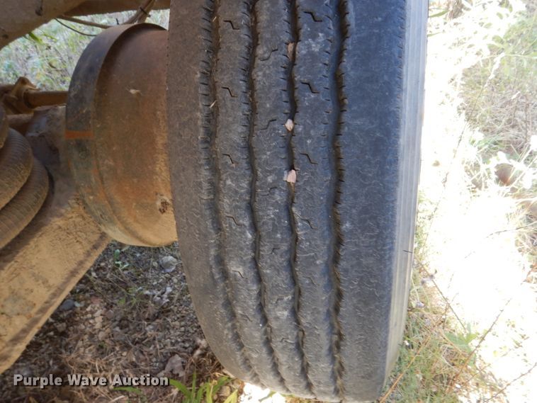 image for item EC9034 2003 Sterling L-Line ready mix truck