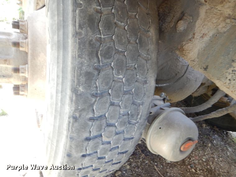 image for item EC9034 2003 Sterling L-Line ready mix truck