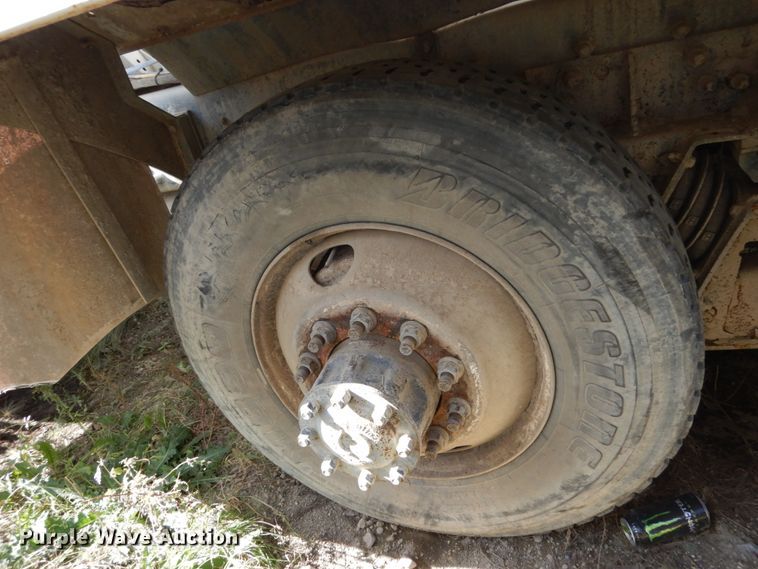 image for item EC9034 2003 Sterling L-Line ready mix truck