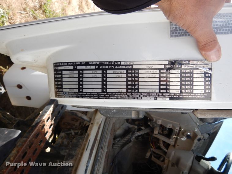 image for item EC9034 2003 Sterling L-Line ready mix truck