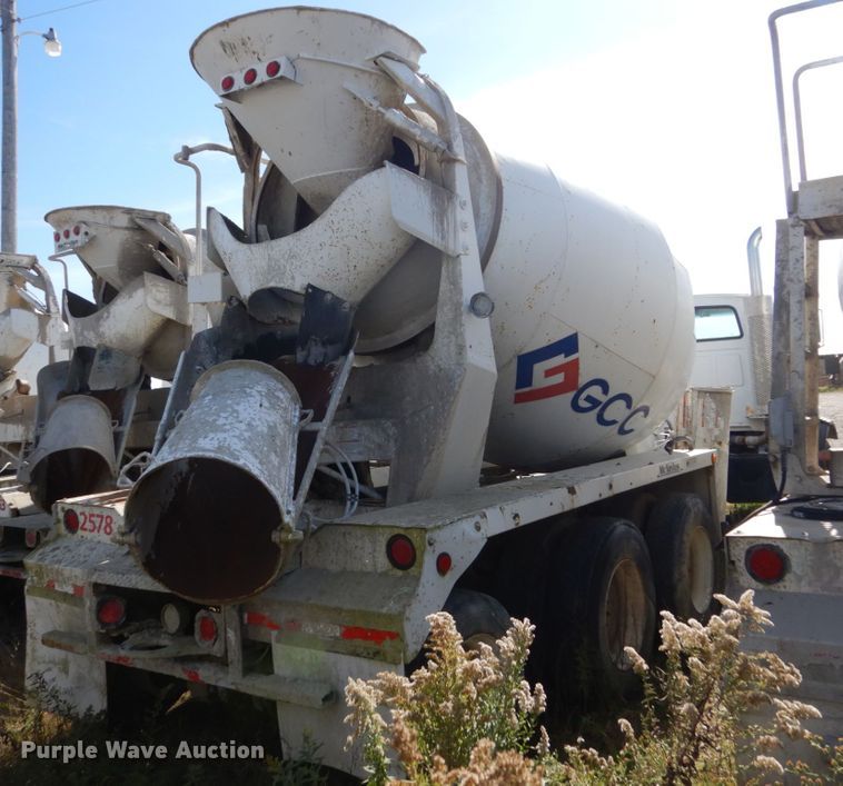 image for item EC9035 2004 Sterling L-Line ready mix truck