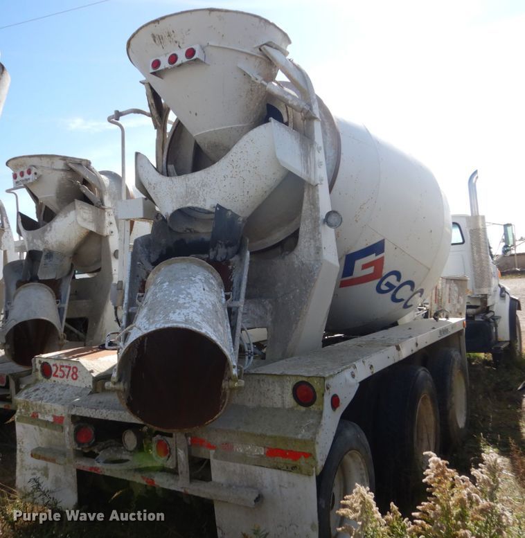 image for item EC9035 2004 Sterling L-Line ready mix truck