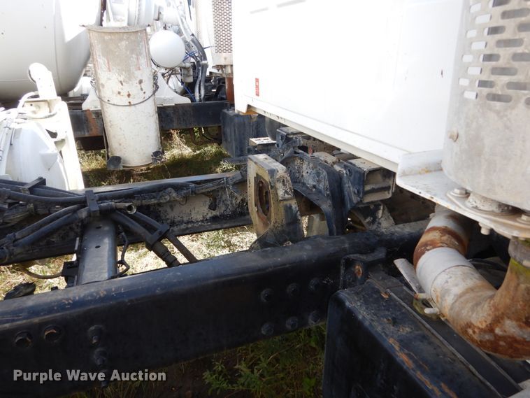 image for item EC9035 2004 Sterling L-Line ready mix truck