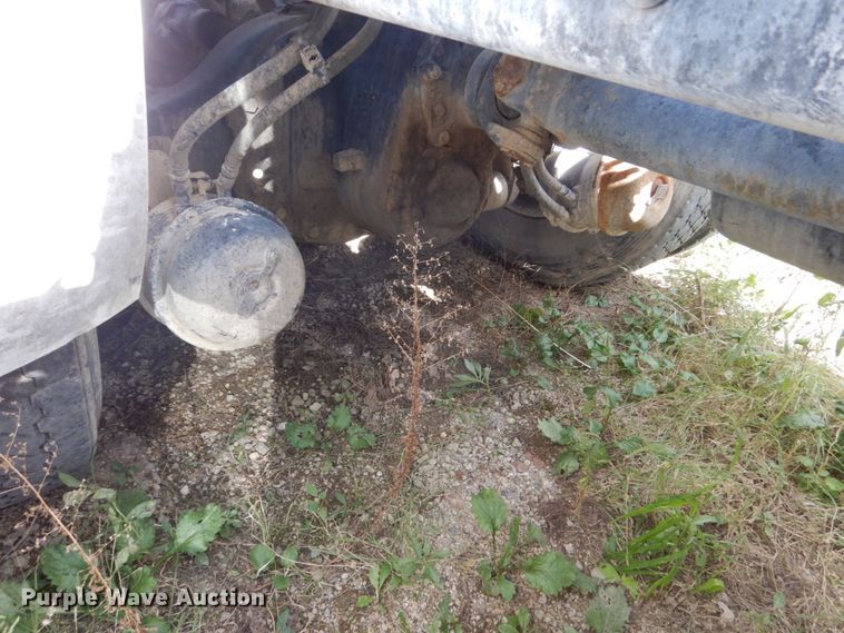 image for item EC9035 2004 Sterling L-Line ready mix truck