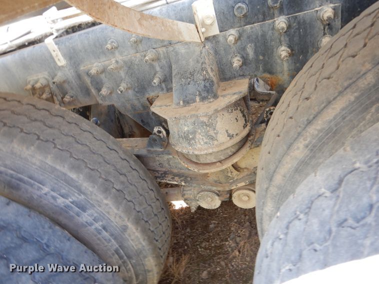 image for item EC9035 2004 Sterling L-Line ready mix truck