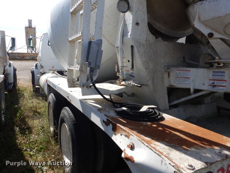 image for item EC9035 2004 Sterling L-Line ready mix truck