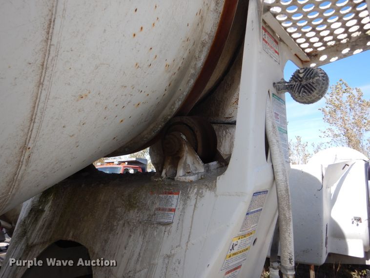 image for item EC9035 2004 Sterling L-Line ready mix truck