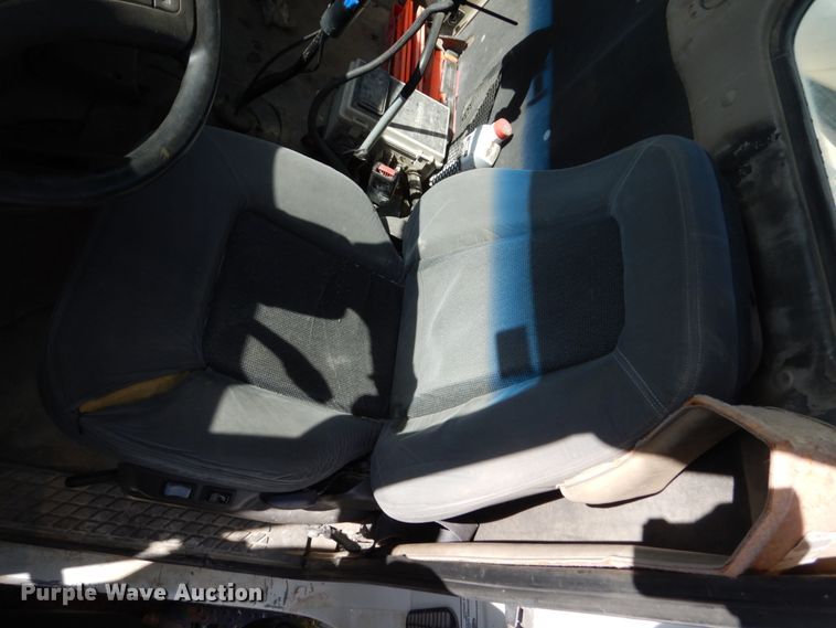 image for item EC9035 2004 Sterling L-Line ready mix truck