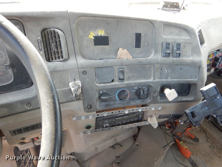 image for item EC9035 2004 Sterling L-Line ready mix truck