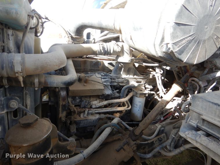 image for item EC9035 2004 Sterling L-Line ready mix truck