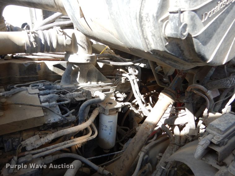 image for item EC9035 2004 Sterling L-Line ready mix truck