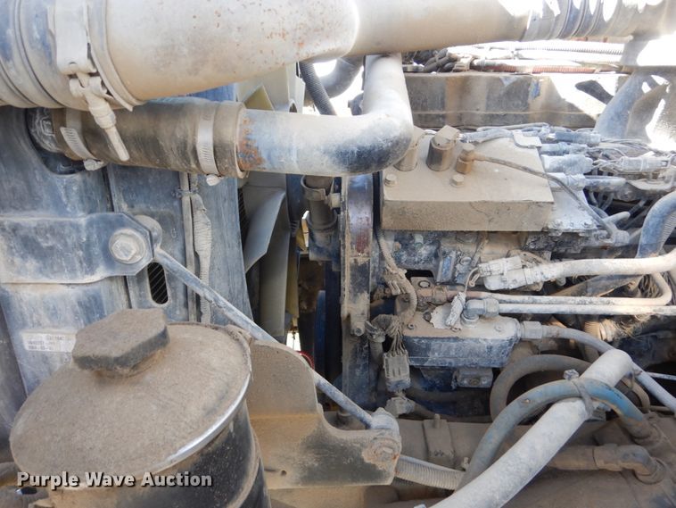 image for item EC9035 2004 Sterling L-Line ready mix truck