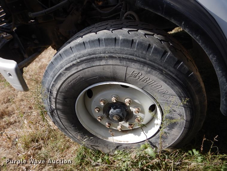 image for item EC9035 2004 Sterling L-Line ready mix truck