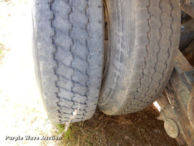 image for item EC9035 2004 Sterling L-Line ready mix truck