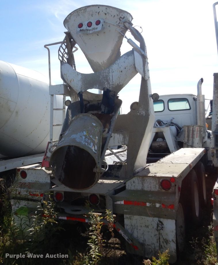 image for item EC9036 2002 Sterling L-Line ready mix truck