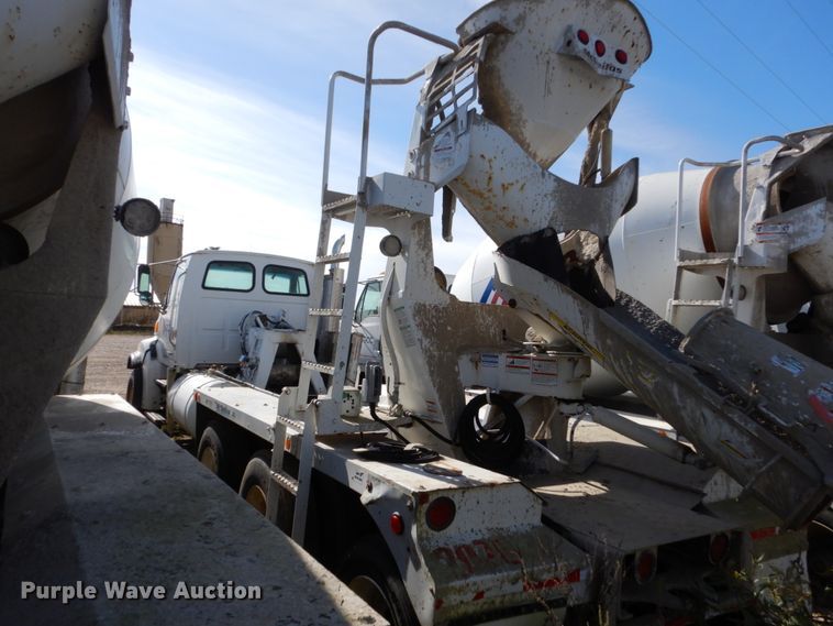 image for item EC9036 2002 Sterling L-Line ready mix truck
