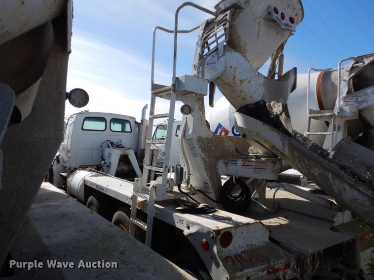 image for item EC9036 2002 Sterling L-Line ready mix truck