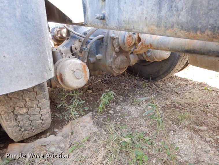 image for item EC9036 2002 Sterling L-Line ready mix truck