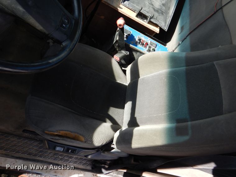 image for item EC9036 2002 Sterling L-Line ready mix truck