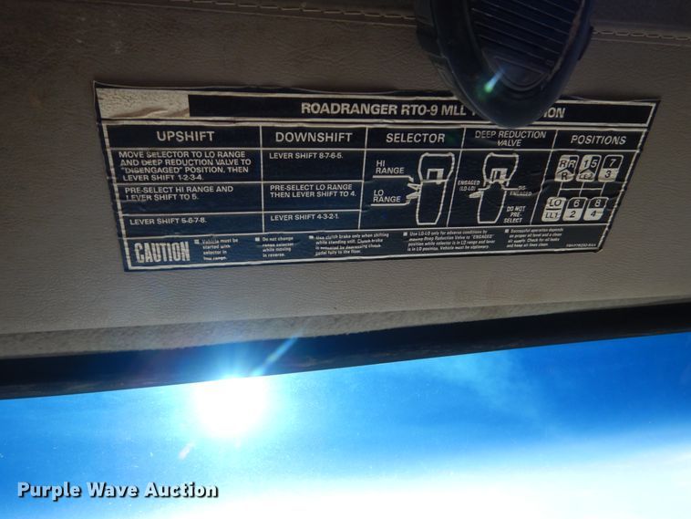 image for item EC9036 2002 Sterling L-Line ready mix truck