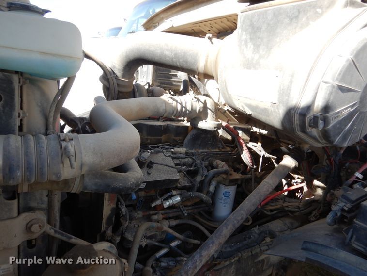 image for item EC9036 2002 Sterling L-Line ready mix truck