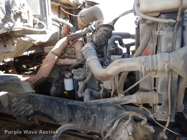 image for item EC9036 2002 Sterling L-Line ready mix truck