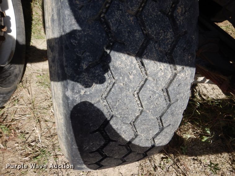 image for item EC9036 2002 Sterling L-Line ready mix truck