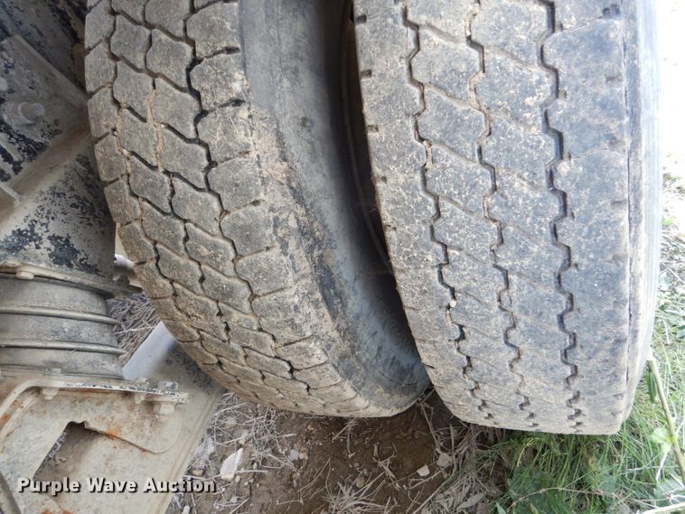 image for item EC9036 2002 Sterling L-Line ready mix truck