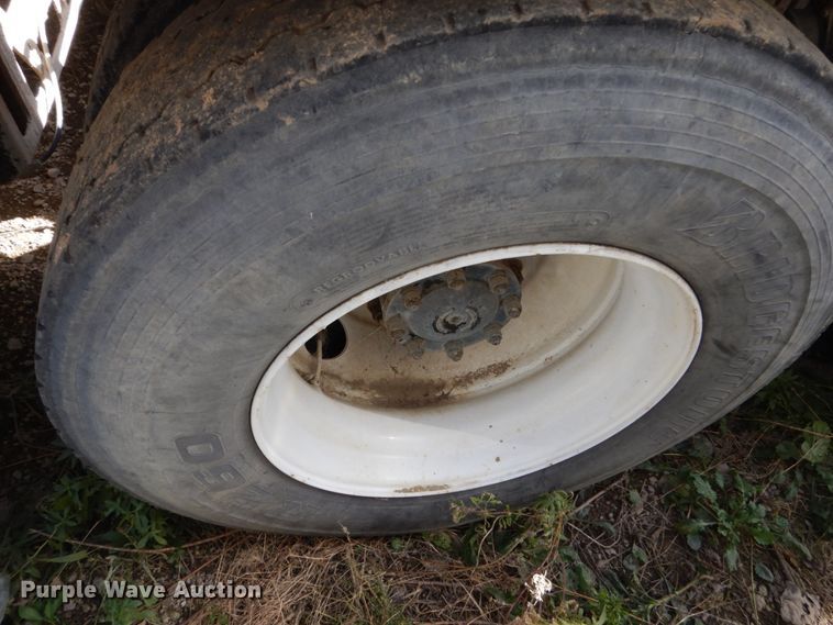 image for item EC9036 2002 Sterling L-Line ready mix truck