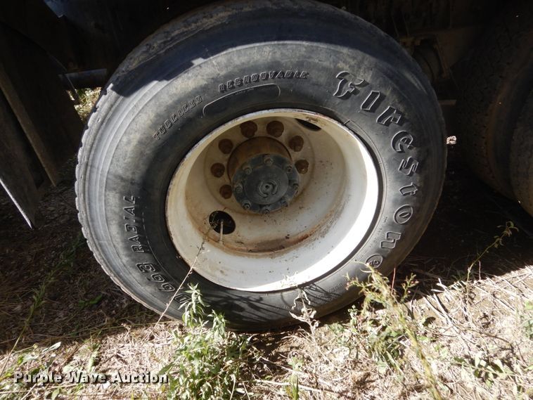 image for item EC9036 2002 Sterling L-Line ready mix truck