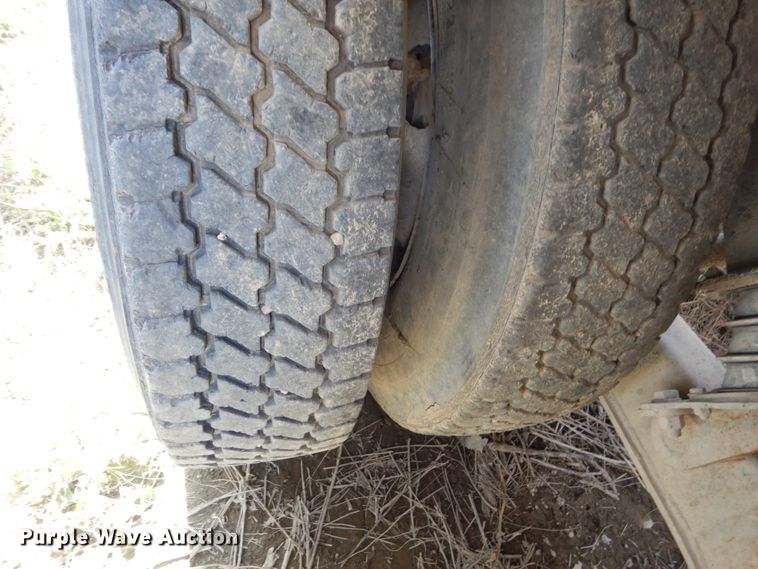 image for item EC9036 2002 Sterling L-Line ready mix truck