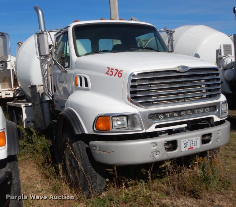 image for item EC9037 2004 Sterling L-Line ready mix truck