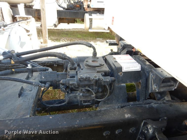 image for item EC9037 2004 Sterling L-Line ready mix truck