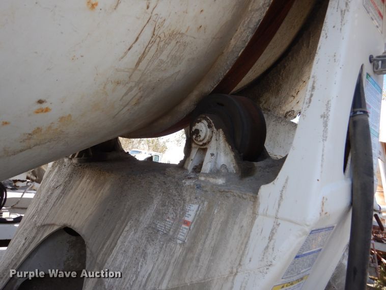 image for item EC9037 2004 Sterling L-Line ready mix truck