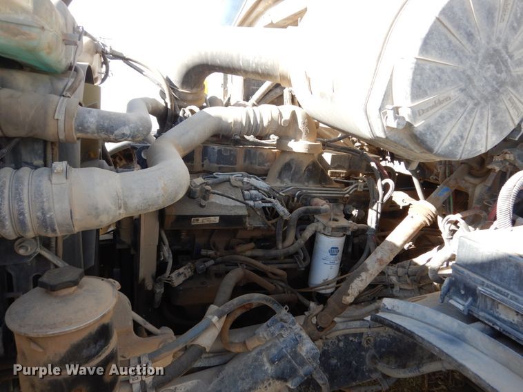 image for item EC9037 2004 Sterling L-Line ready mix truck