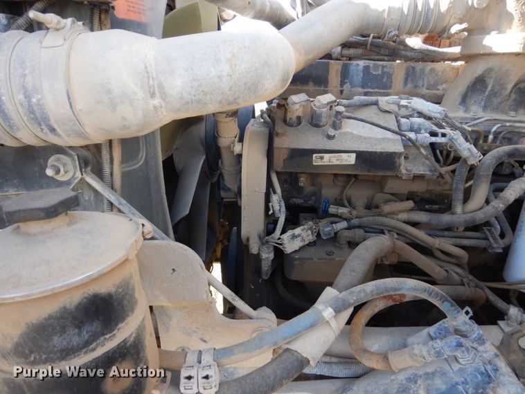 image for item EC9037 2004 Sterling L-Line ready mix truck