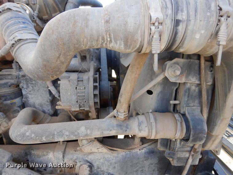 image for item EC9037 2004 Sterling L-Line ready mix truck