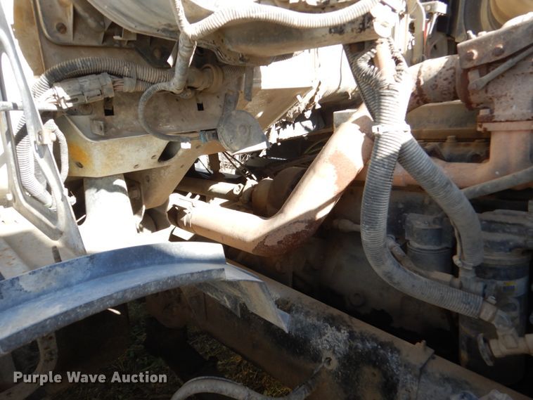 image for item EC9037 2004 Sterling L-Line ready mix truck