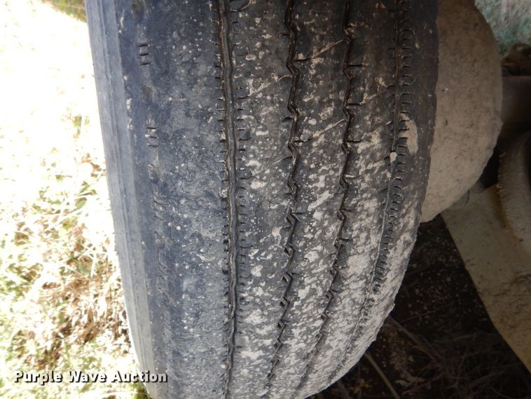 image for item EC9037 2004 Sterling L-Line ready mix truck