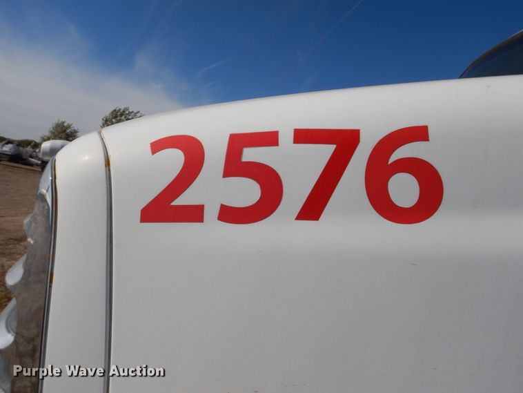 image for item EC9037 2004 Sterling L-Line ready mix truck