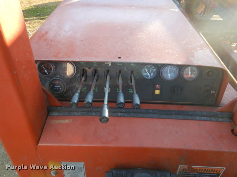 image for item EC9057 2001 Ditch Witch JT4020 directional boring unit