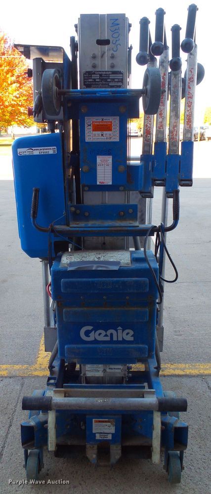 image for item EF9562 Genie AWP24 vertical lift