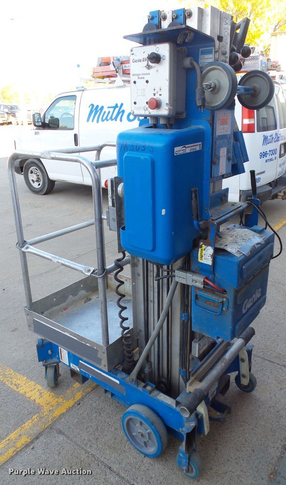 image for item EF9562 Genie AWP24 vertical lift