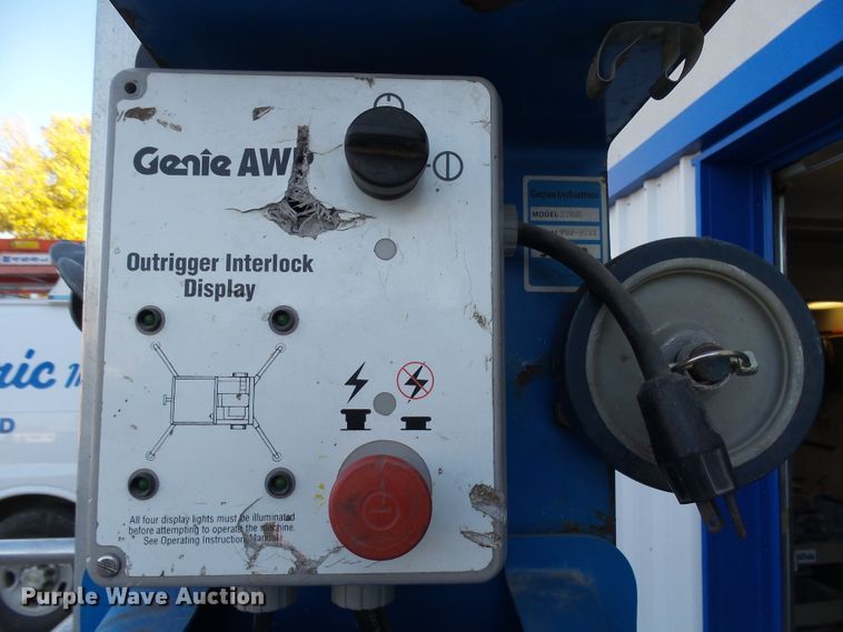 image for item EF9562 Genie AWP24 vertical lift