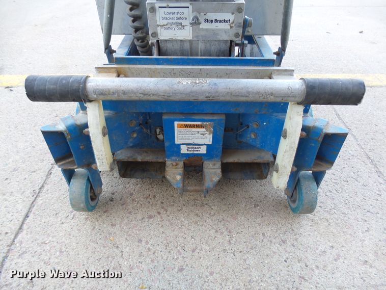 image for item EF9562 Genie AWP24 vertical lift