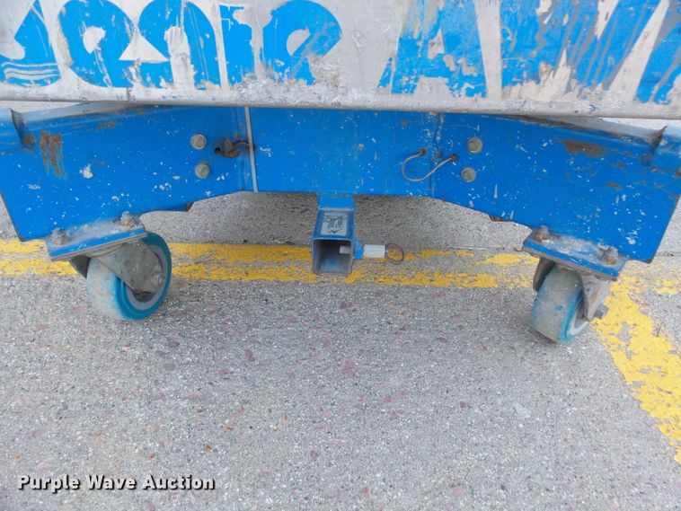 image for item EF9562 Genie AWP24 vertical lift