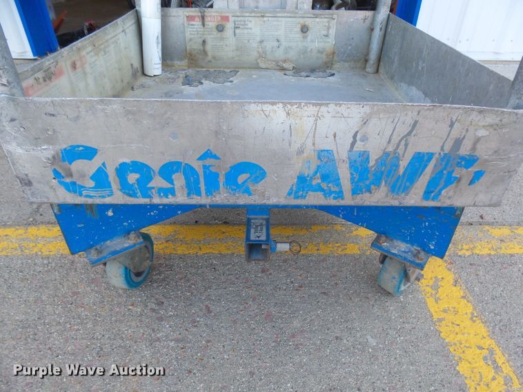 image for item EF9562 Genie AWP24 vertical lift