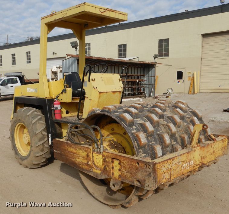 image for item EK9092 1988 Bomag BW172 single drum vibratory roller